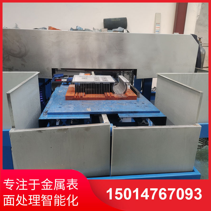 鋁材(cai)直(zhi)紋(wen)拉(la)絲(si)機(ji)廠(chang)傢