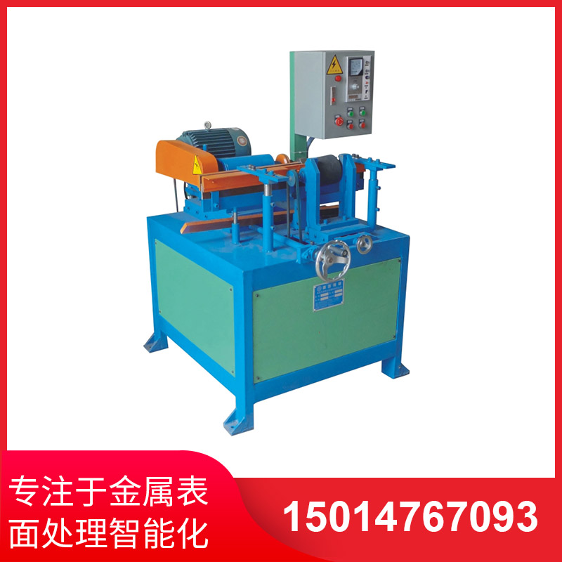 小(xiao)型(xing)圓筦抛(pao)光機(ji)實(shi)際(ji)撡(cao)作非(fei)常簡(jian)單